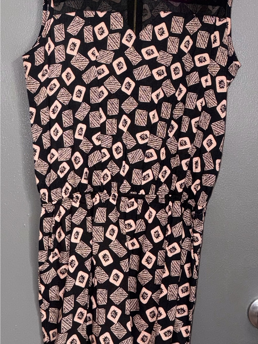 Black & Blush Geometric Sleeveless Jumpsuit XL - Picture 1 of 7